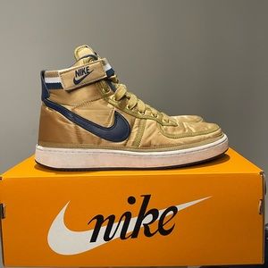 Nike Vandal High Supreme “Gold and Navy” 10/10 quality. Size 9.5 Men’s